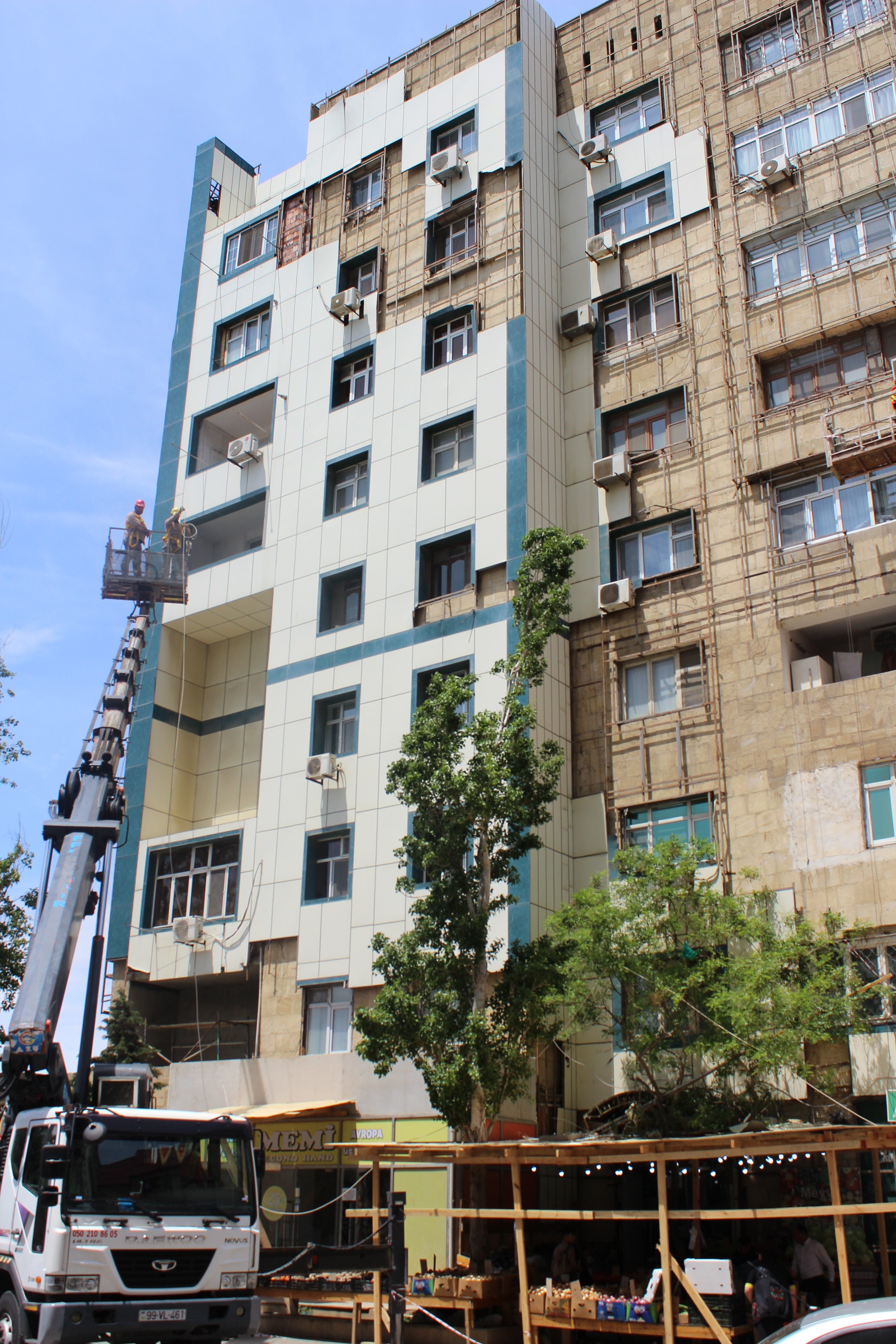 Zığ şossesində yerləşən binanın fasad üzlüyünün yenilənməsi (COP29) layihəsi