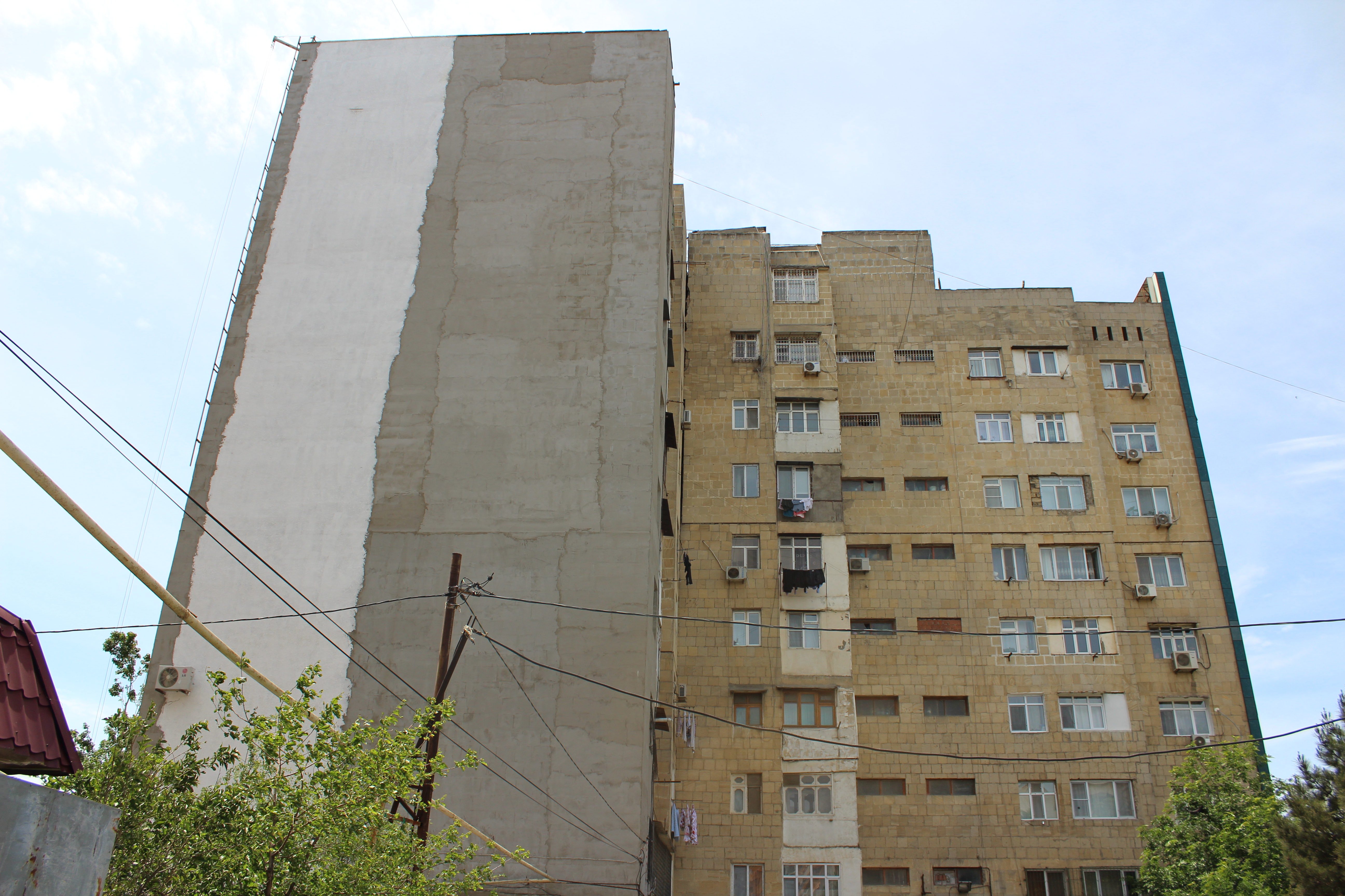 Zığ şossesində yerləşən binanın fasad üzlüyünün yenilənməsi (COP29) layihəsi